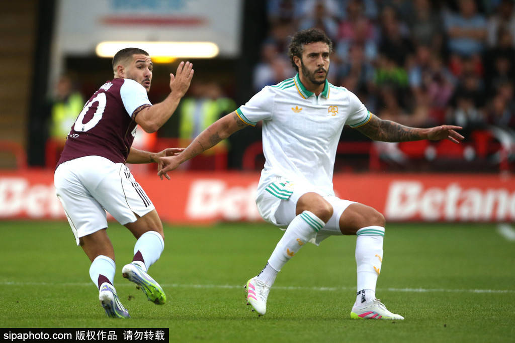 马丁内斯续约维拉前景明朗：离队传闻再度平息